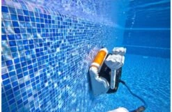 Maytronics Dolphin Dolphin Explorer Zwembadrobot 10 Maytronics Dolphin Dolphin Explorer Zwembadrobot -Zodiac Zwembaden Winkel maytronics dolphin dolphin explorer zwembadrobot 2