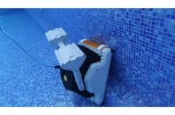 Maytronics Dolphin Dolphin Explorer Zwembadrobot 12 Maytronics Dolphin Dolphin Explorer Zwembadrobot -Zodiac Zwembaden Winkel maytronics dolphin dolphin explorer zwembadrobot 4